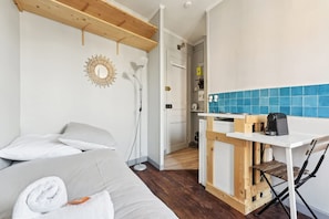 Studio - Charming Studio- Balcony in Montmartre- Mobility (Paris)