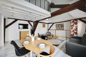 Apartment | Living area