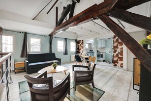 Apartment | Living area - Authentic Apartment - 1BR 6P - Centre de Paris (Paris)