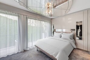 Apartment | 5 bedrooms - Exceptional Apartment - Near Eiffel Tower (Paris)