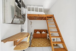 Studio, Smoking | Living area