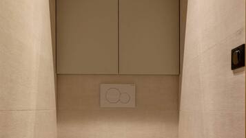 House | Bathroom