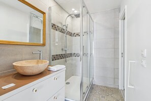 Apartment | Badezimmer