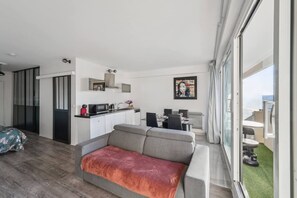 Apartment | Living area