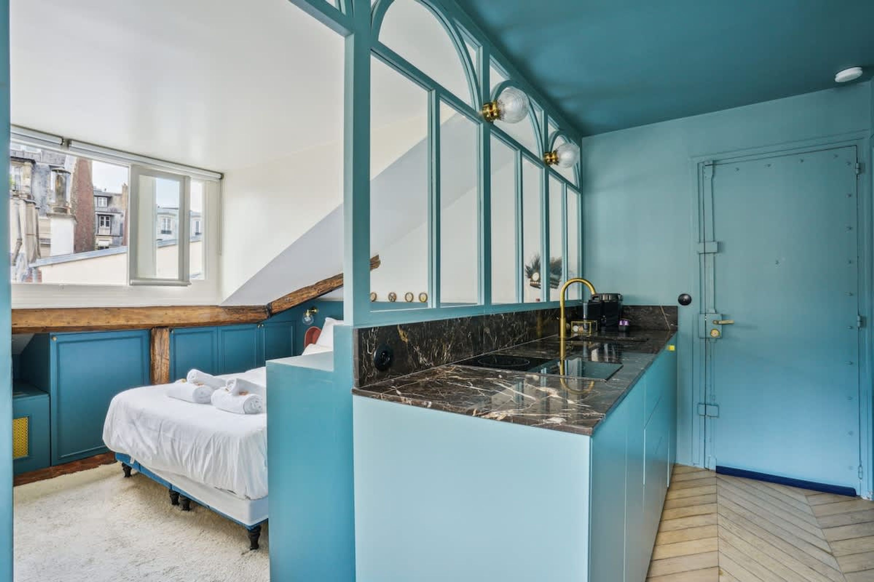 Studio, Smoking | Private kitchen