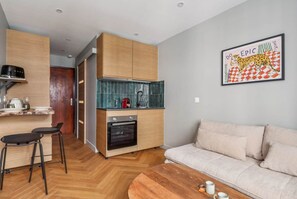 Studio | Internet - Charming 2P Studio Near Trocad ro Eiffel Tower (Paris)