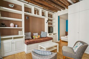 Apartment | 1 bedroom - Superb Apartment 1BR 2P - C ur du Marais (Paris)