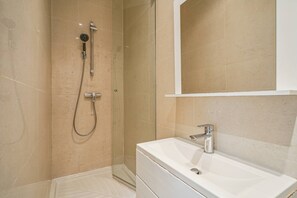 Apartment | Bathroom - Superb Apartment 1BR 2P - C ur du Marais (Paris)