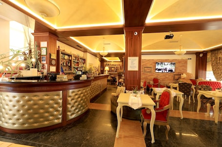 ๋ก๋น ์ข์ ๊ณต๊ฐ