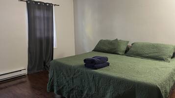 Iron/ironing board, WiFi, bed sheets