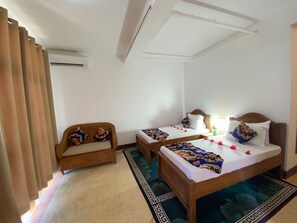 高級雙人或雙床房, 露台, 海景 | 免費 Wi-Fi