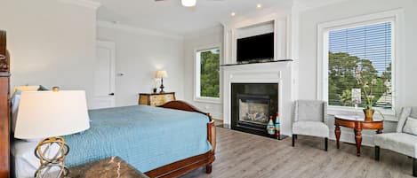 6 bedrooms, iron/ironing board, free WiFi, bed sheets