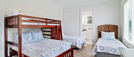 6 chambres, fer et planche Ă repasser, Wi-Fi gratuit, draps fournis