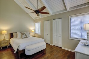 3 soverom, strykejern/-brett, wi-fi (inkludert) og sengetøy