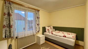 Kamar Single | Meja kerja dan Wi-Fi gratis