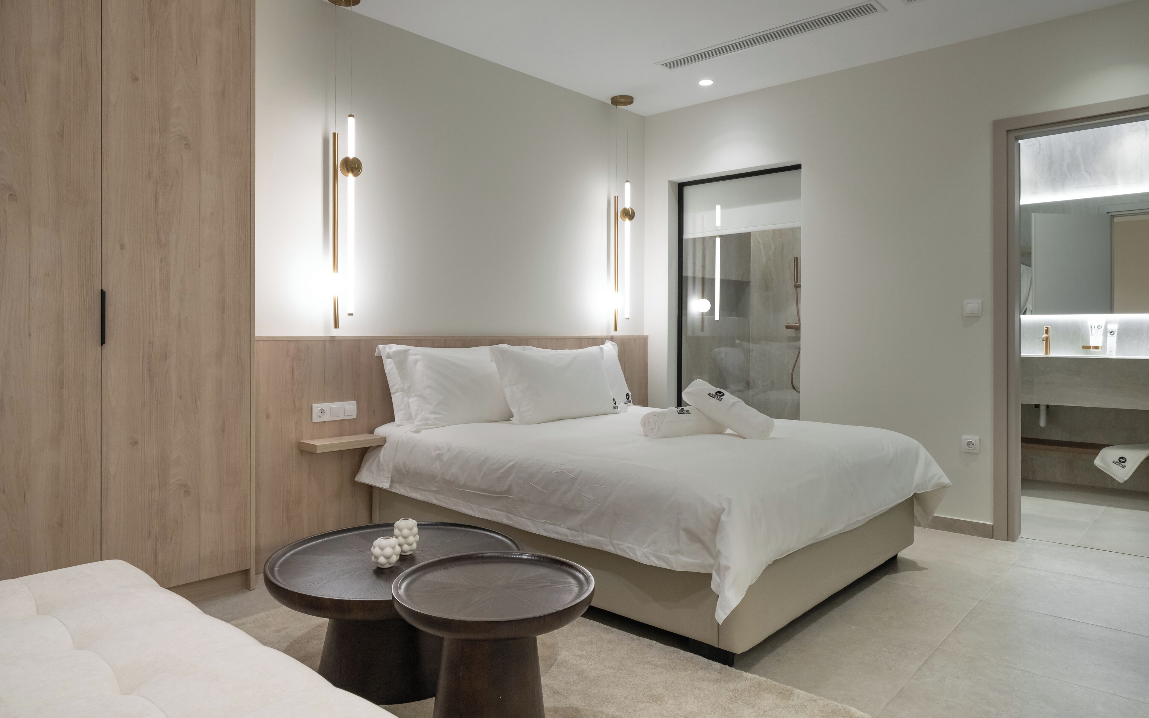 Departamento Deluxe | Caja de seguridad en la habitación y escritorio 