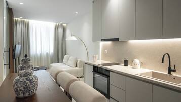 Luxury Apartment, 2 Bedrooms | In-room safe, desk, laptop workspace, blackout curtains