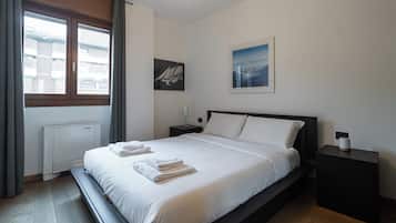 Apartemen (1 Bedroom) | 1 kamar tidur dan setrika/meja setrika