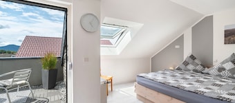 Holiday Apartment 'Merkurblick Loffenau' with Private Terrace and Wi-Fi