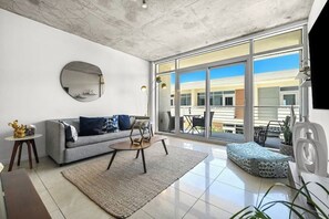 تلفزيون ذكي، كرة قدم الطاولة، تنس طاولة