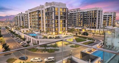 Unique Studio in Azizi Riviera