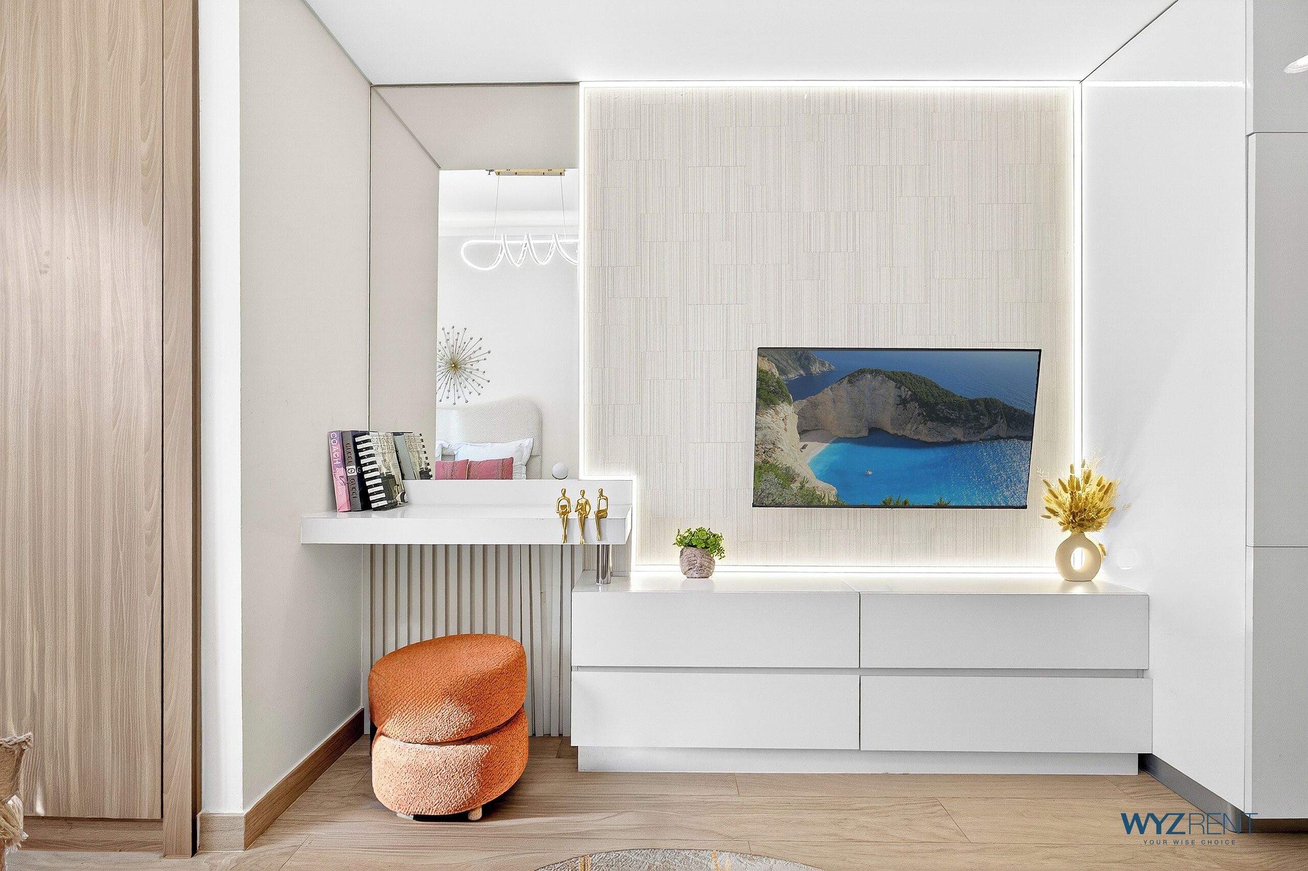 Apartamento standard, vista para a piscina | Cofres nos quartos, individualmente decorados