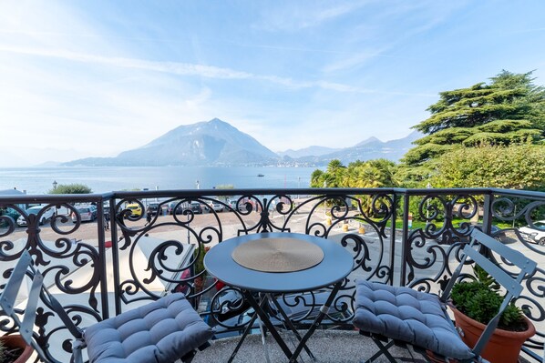 Apartamento, 2 habitaciones, vistas al lago | Vistas al lago