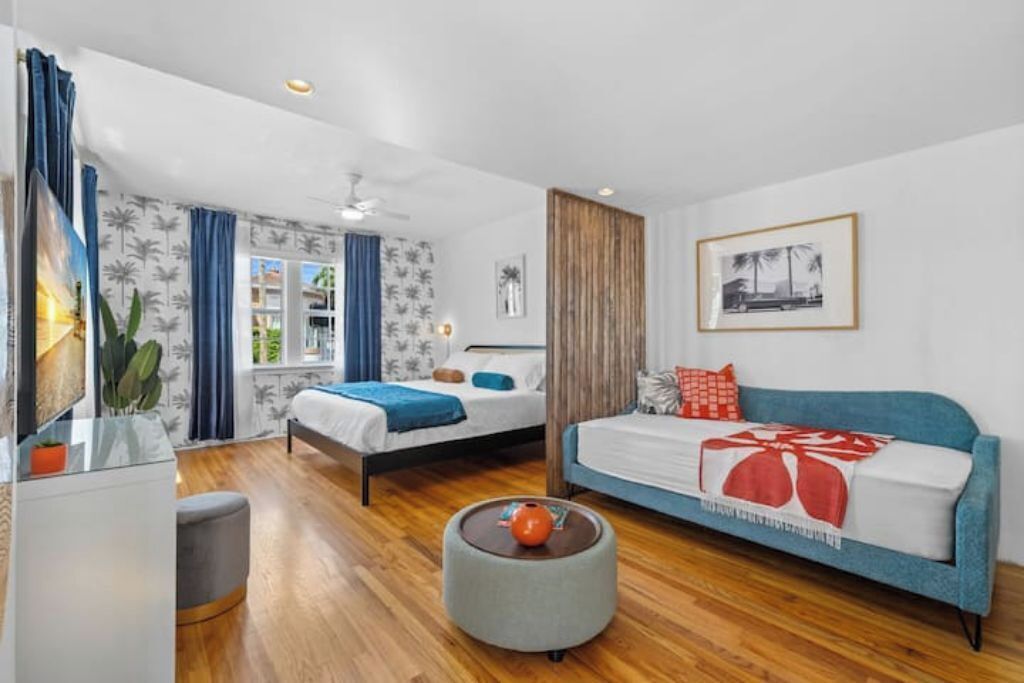 1 habitación, tabla de planchar con plancha, wifi gratis y ropa de cama 