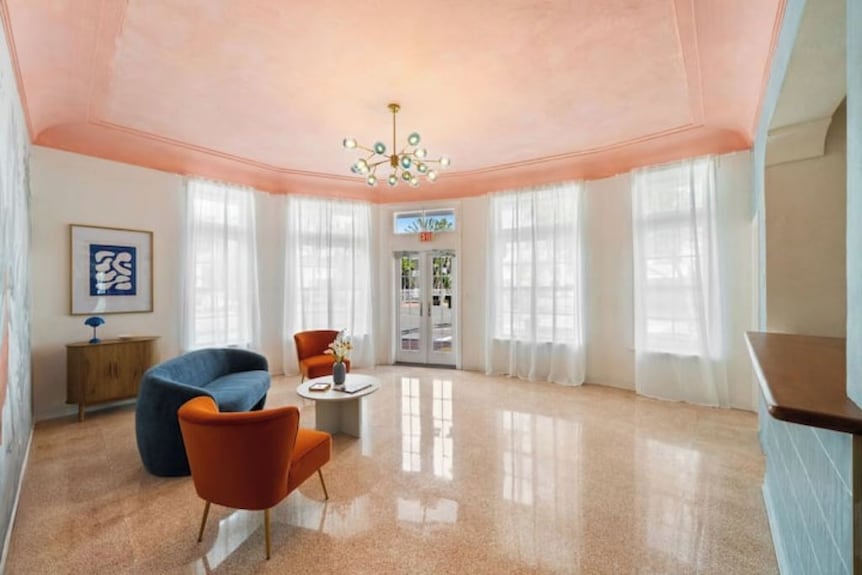 #02 Unit In Mid-century Art-déco Building Kingbed Ensuitebath Steps>beach Petsok - North Miami Beach, FL