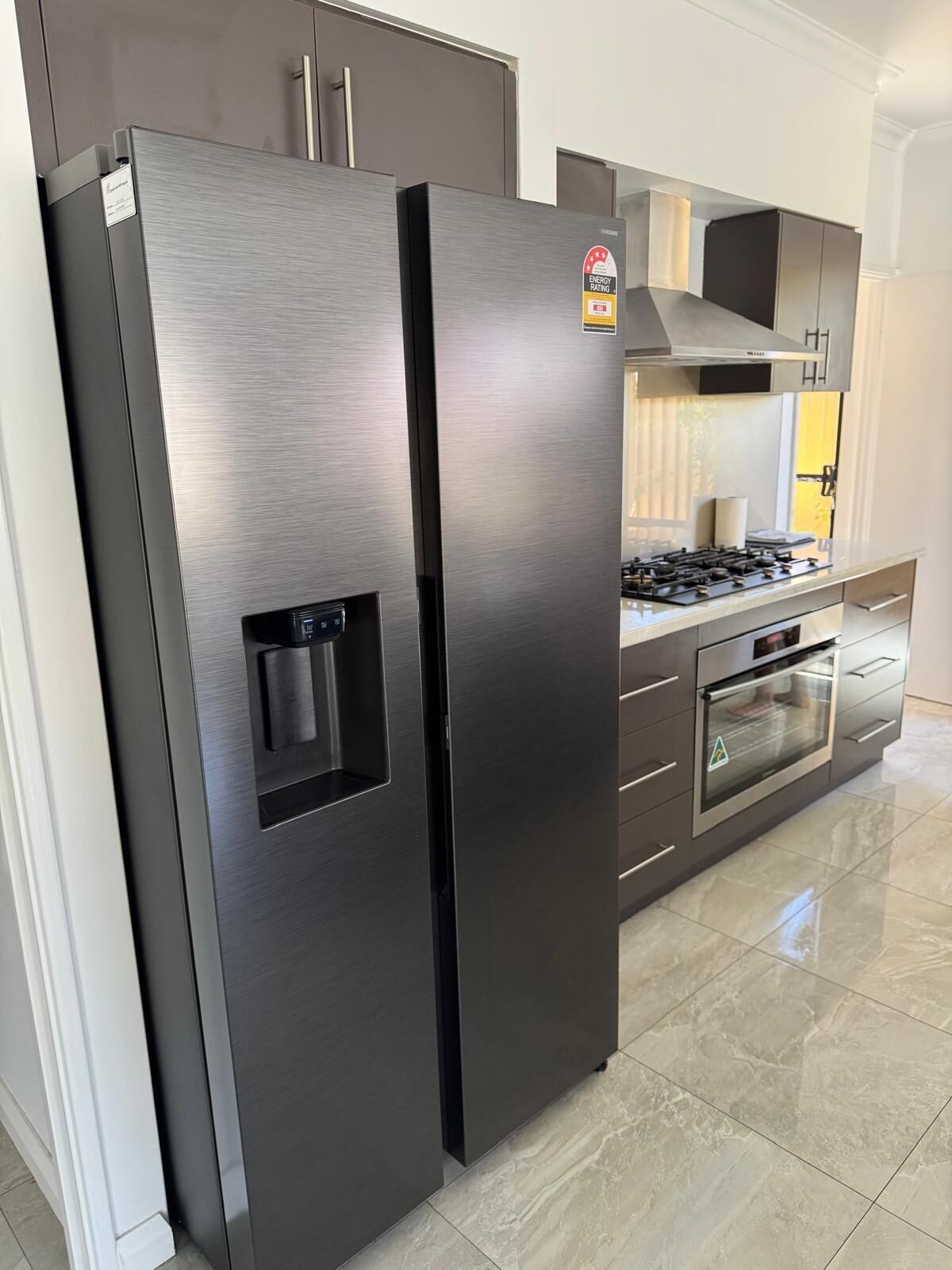 Mikroaaltouuni, uuni, astianpesukone