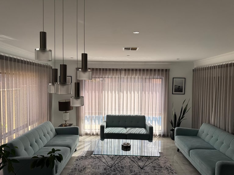 Spacious Modern Home Warm Pool And Spa, Perfect For Family And Small Group, - Gosnells