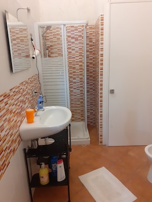 Apartment | Bathroom | Free toiletries, hair dryer, towels, soap