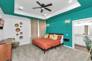 3 bedrooms, iron/ironing board, WiFi, bed sheets