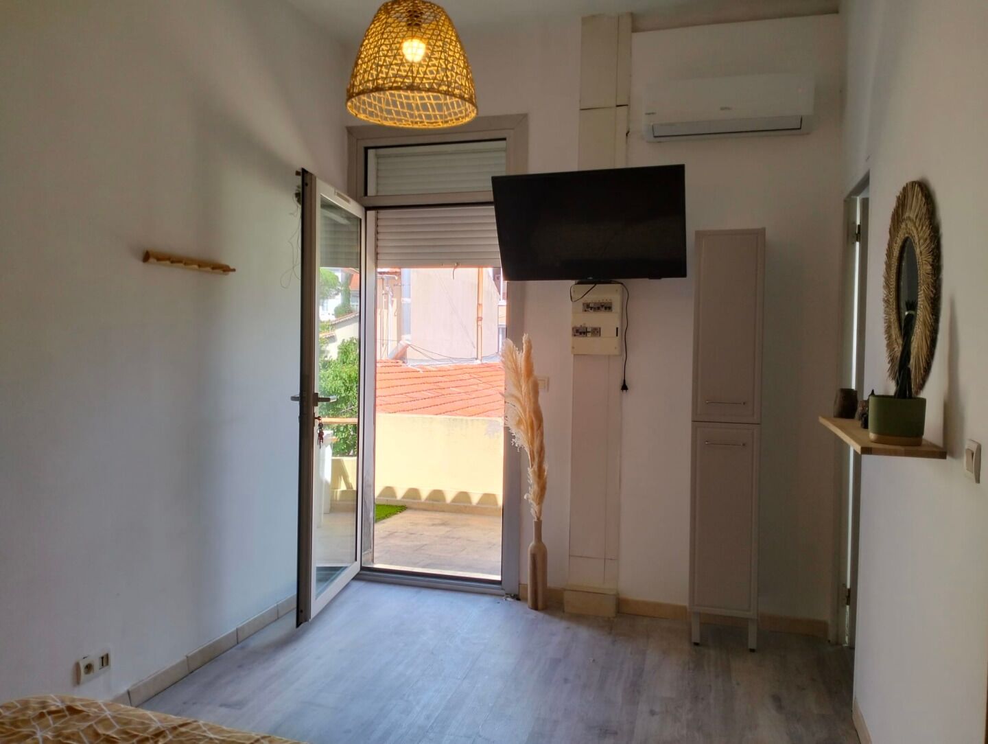 Habitación estándar, patio, vistas al jardín | Sistema de insonorización y wifi gratis