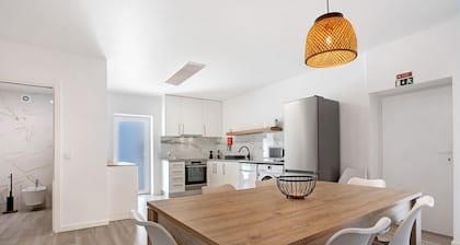 Maison de vacances 'T3 São Martinho Do Porto' avec terrasse partagée et Wi-Fi