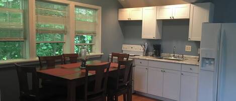 تناول الطعام