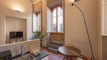 Deluxe-Studiosuite, Stadtblick | Eigene KĂŒche