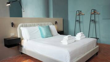 Suite monolocale Deluxe, vista città | Una scrivania, postazione laptop, culle/letti per bambini (a pagamento)