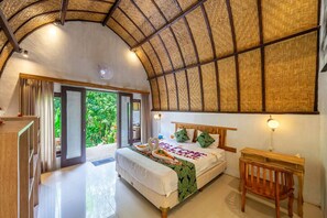 خزنة داخل الغرفة وواي فاي مجانًا وملاءات أسرّة