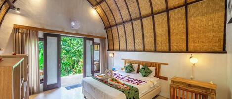 5 bedrooms, in-room safe, free WiFi, bed sheets