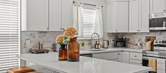 Modern 4BR Retreat near Downtown Concord