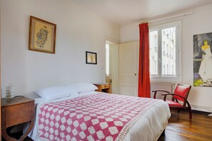 Departamento, vista a la ciudad | Tabla de planchar con plancha y wifi gratis 