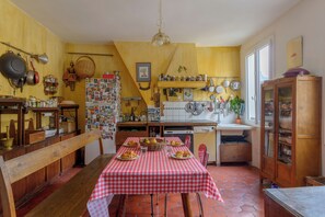 Departamento, vista a la ciudad | Cocina privada