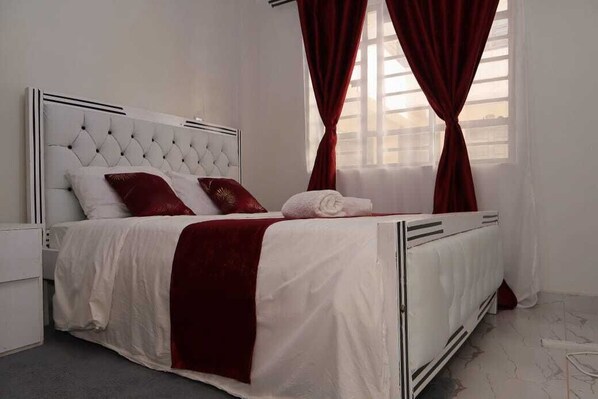 1 bedroom, iron/ironing board, WiFi, bed sheets - Wonderful 1-bedroom bed & breakfast in Nairobi (Nairobi)