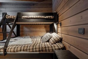 مكواة/لوح كي وواي فاي وملاءات أسرّة