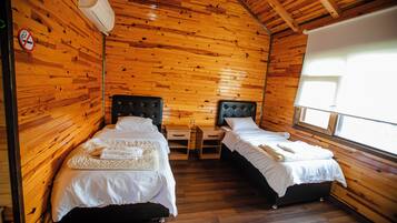 Bungalow, 2 Tempat Tidur Twin, pemandangan gunung, tepi gunung