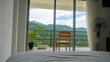 Chambre Double, balcon, vue montagne