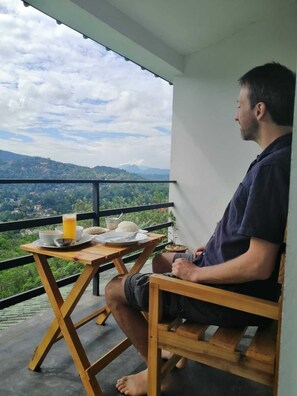 In-room dining - Glenview Hotel and homestay (Kandy)