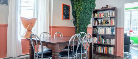 تناول الطعام