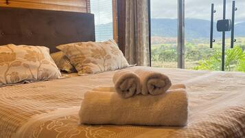 2 quartos, ferros/tábuas de passar roupa, Wi-Fi de cortesia